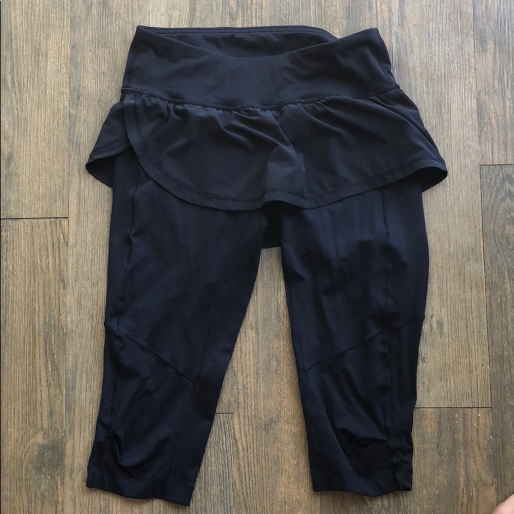Lulu lemon pants with built in skirt